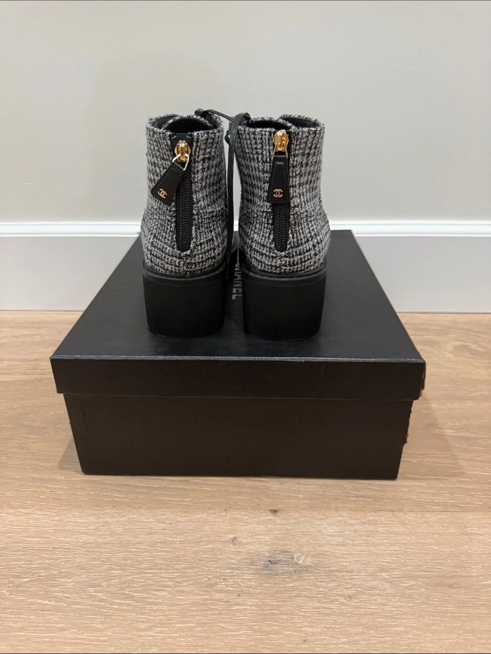 Brand new authentic Gray Tweed Pearl-Button Lace-Up Boots with Black Cap Toe